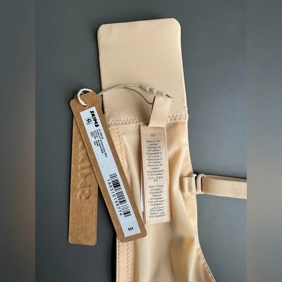 ✨SKIMS Ultimate Strapless Push Up Bra SAND 32D - Picture 8 of 10